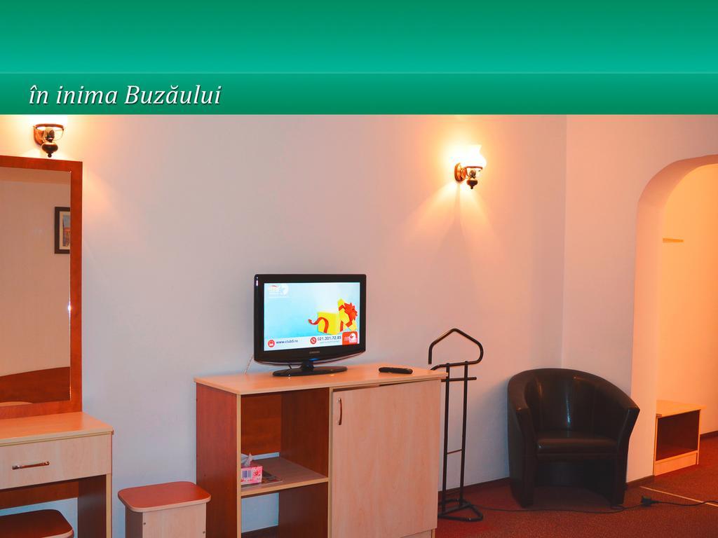 Hotel Pensiunea Casa Matei à Berca Chambre photo